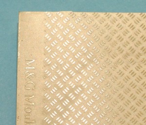 MG 1/24 人字形 三排 花紋板 (A58)